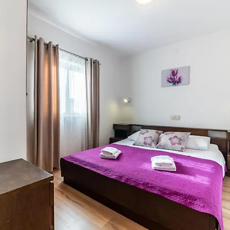 Cozy Mendula Apartment