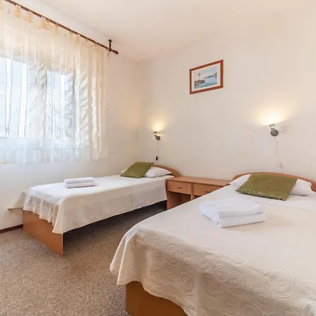 Cozy Mendula
